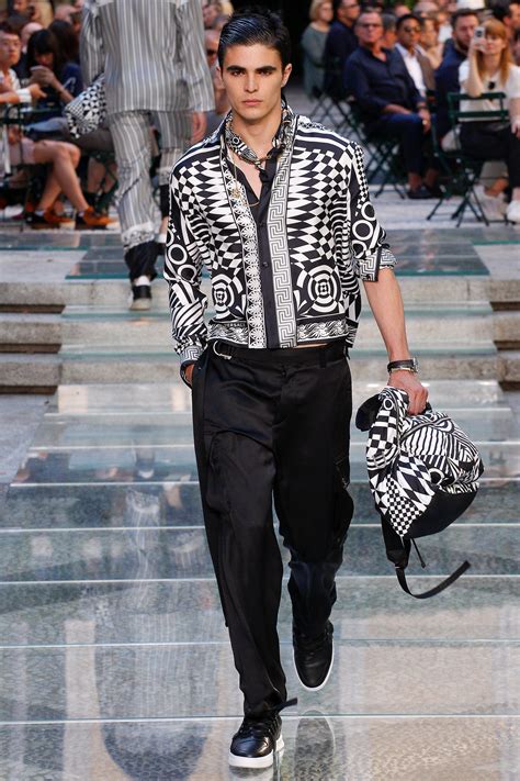 versace rom|completo versace uomo.